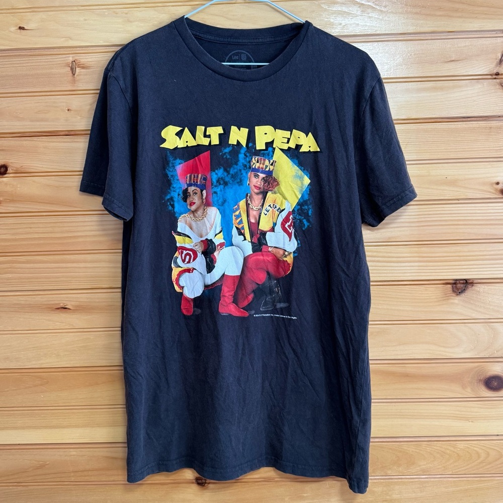 Lee Brand Salt N Pepa Black Graphic T-Shirt Medium